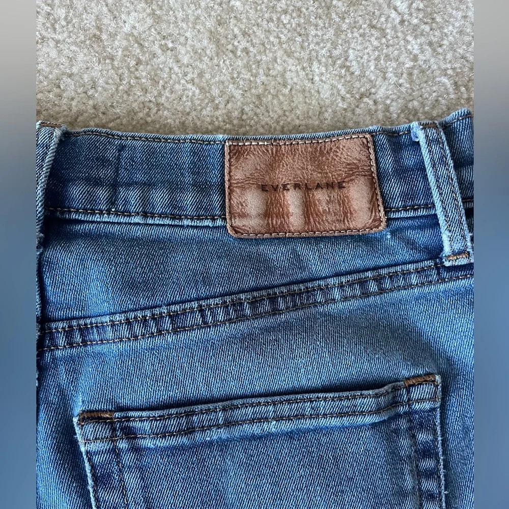 EVERLANE‎ denim hand-cut shorts. Women size 27.